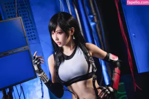 ely-cosplayer thumbnail #1343746