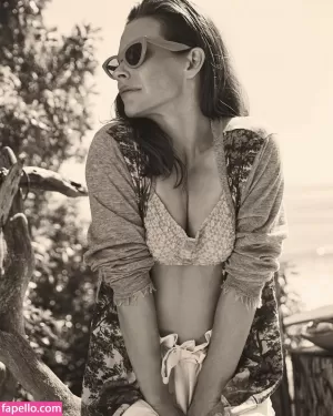 evangeline-lilly thumbnail #758282