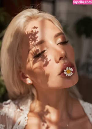 katti-colour thumbnail #1354268