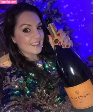 laura-tobin thumbnail #1987072