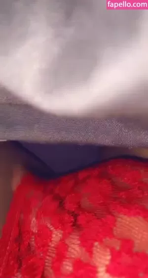 laurynteeling thumbnail #1989989