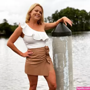 lois-ann thumbnail #1520663