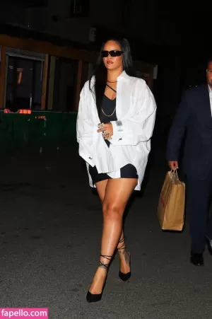 rihanna thumbnail #591362