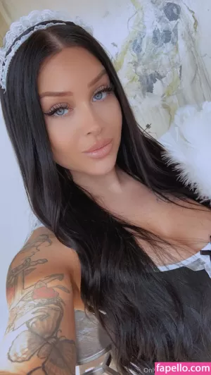 valeriec thumbnail #2329259